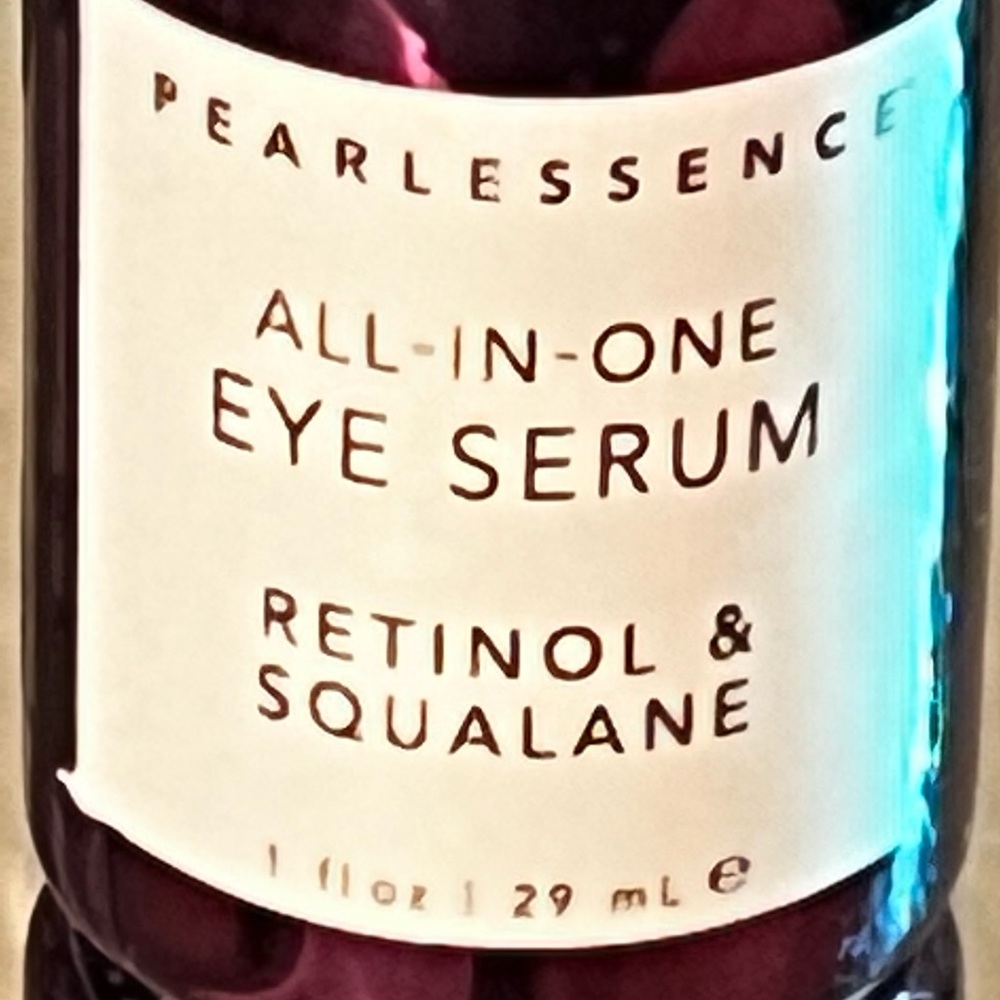Pearlessence ALL-IN-ONE
EYE SERUM with Retinol & Squalane NEW - Picture 3 of 6
